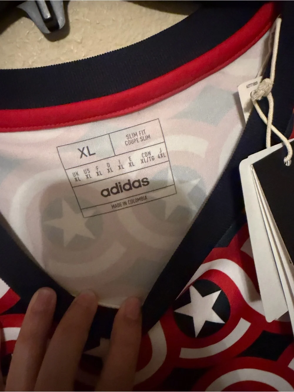 Adidas Marvel Captain America Men’s XL AEROREADY Shirt NWT